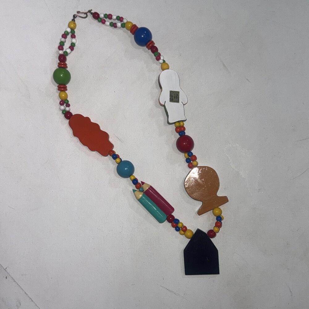 Vintage Inspire Wooden Hand Painted Children World School Globe Teacher Necklace - Picture 2 of 6